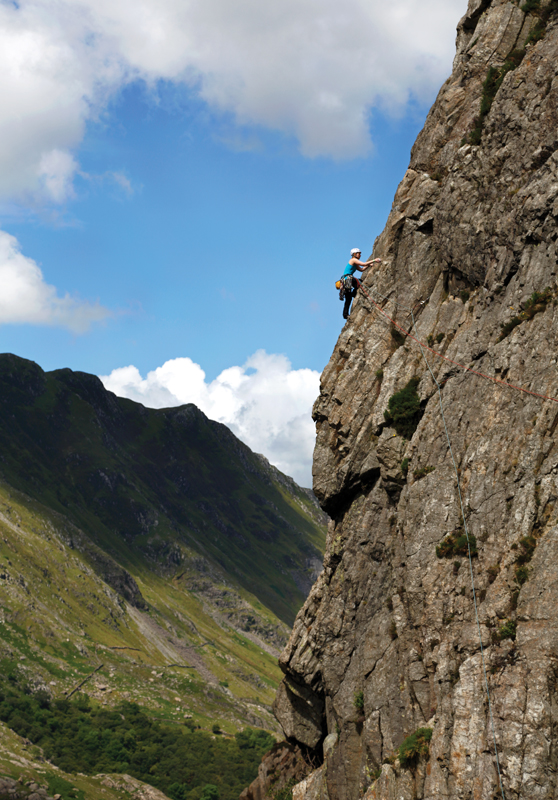 Vicky Moody perched high on Crackstone Rib (S 4a). Photo: David Simmonite